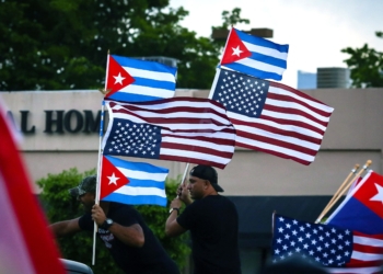 在美國邁阿密舉行的一場集會，以表達對古巴示威的支持。